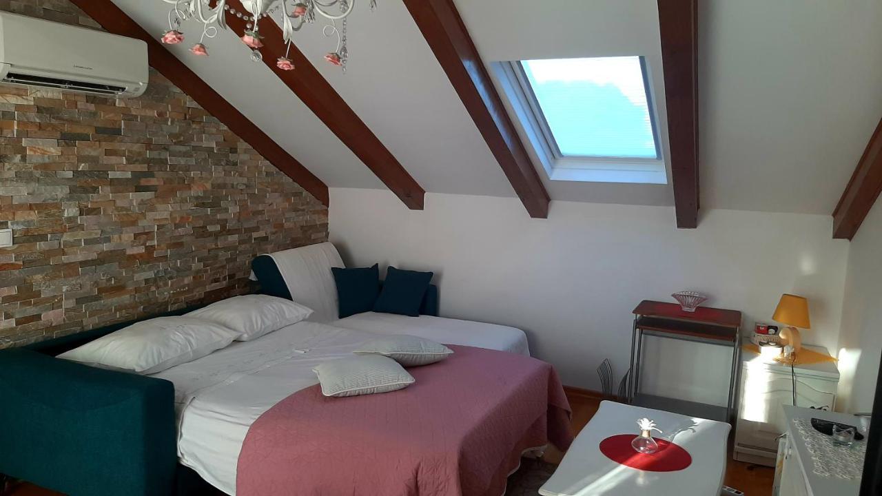 Viktorija Apartments 希杰·弗朗吉卡 外观 照片